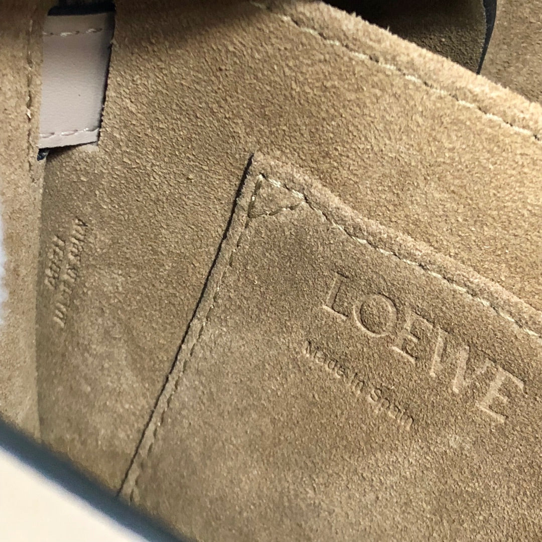 LOEWE Gate Bow knot Crossbody Leather Bag, 20*19*11.5cm