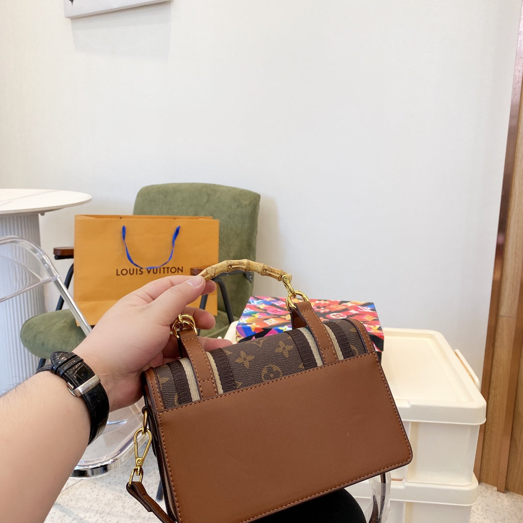 LV Louis Vuitton crossbody Bag