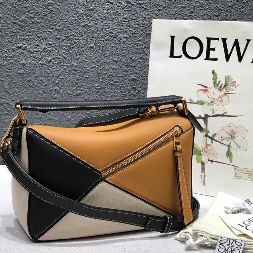 LOEWE Puzzle Edge Anagram Crossbody Bag Grey, 24*14*11cm
