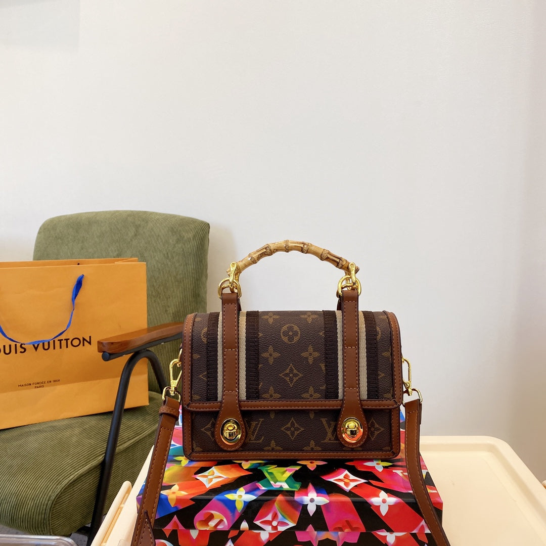 LV Louis Vuitton crossbody Bag