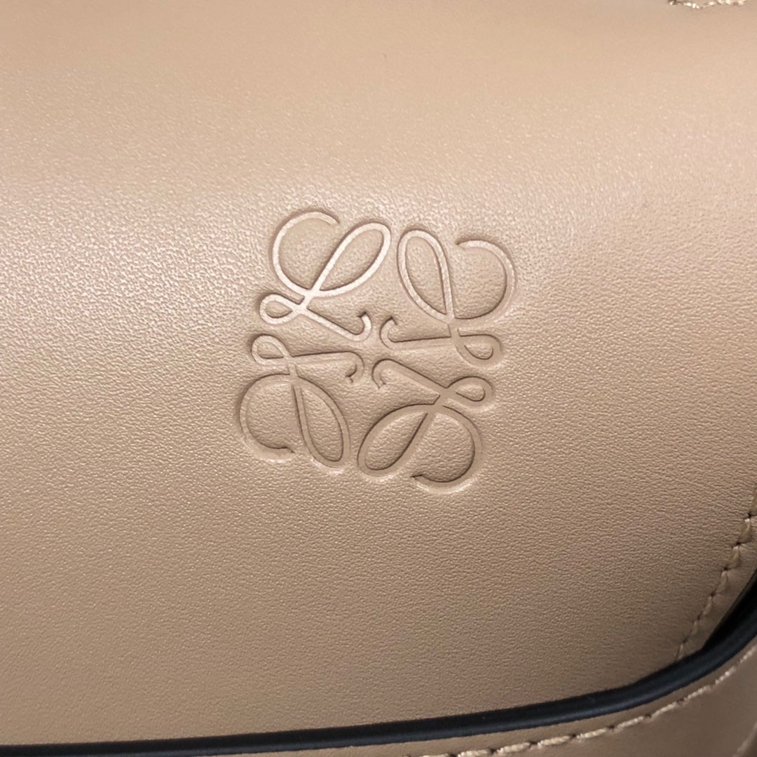 LOEWE Gate Bow knot Crossbody Leather Bag, 20*19*11.5cm
