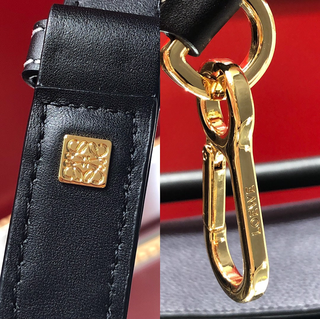 LOEWE Puzzle Edge Anagram Crossbody Bag, 24*14*11cm