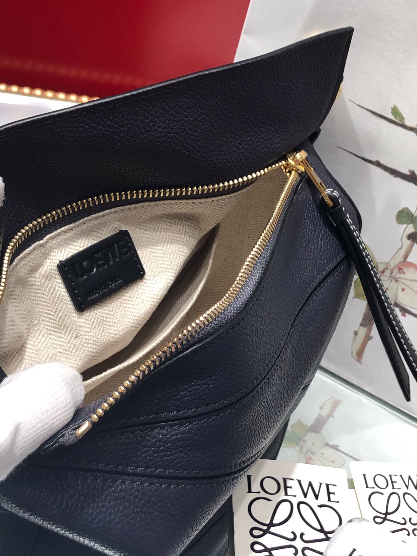 LOEWE Puzzle Edge Anagram Crossbody Bag, 24*14*11cm