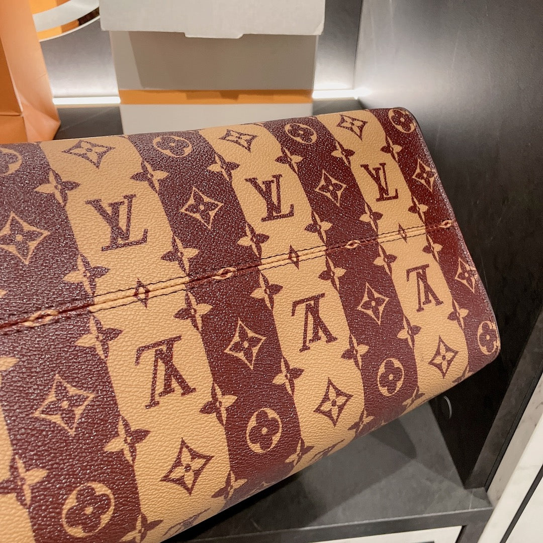 LV Louis Vuitton Crafty onthego Bag