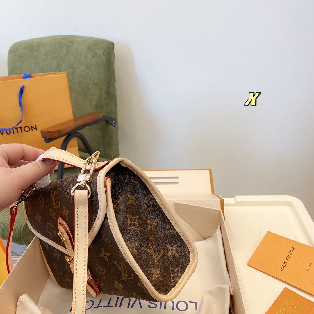 LV Louis Vuitton crossbody Bag