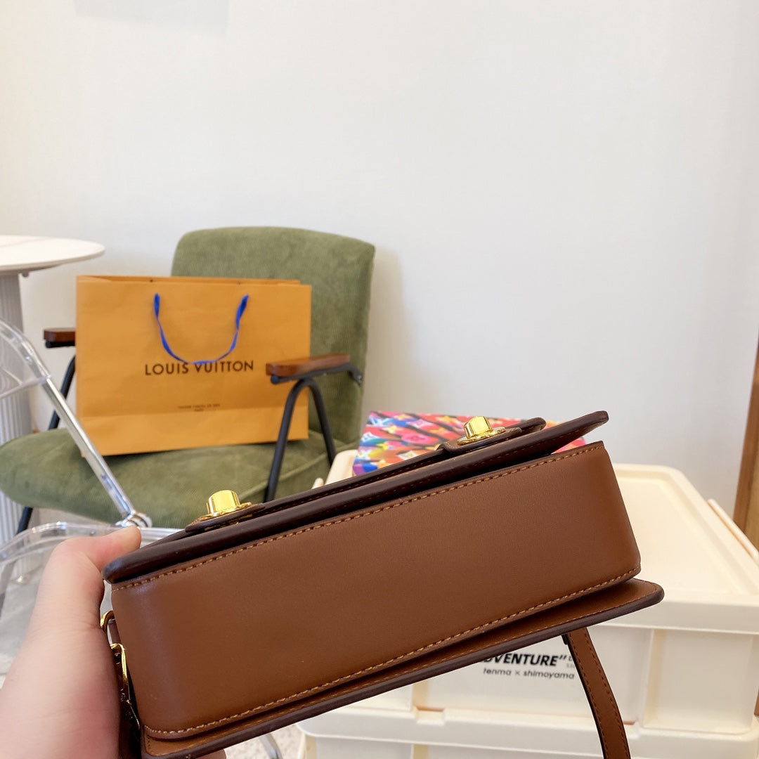 LV Louis Vuitton crossbody Bag