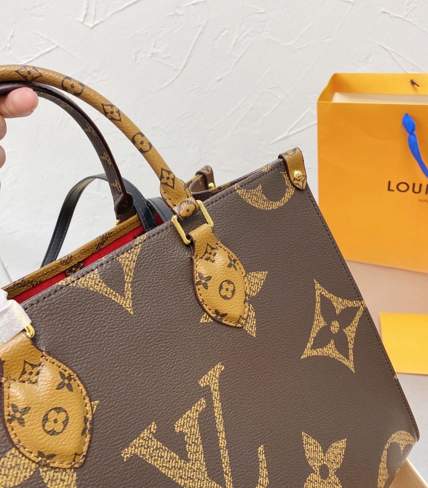 LV Louis Vuitton Crafty onthego Bag