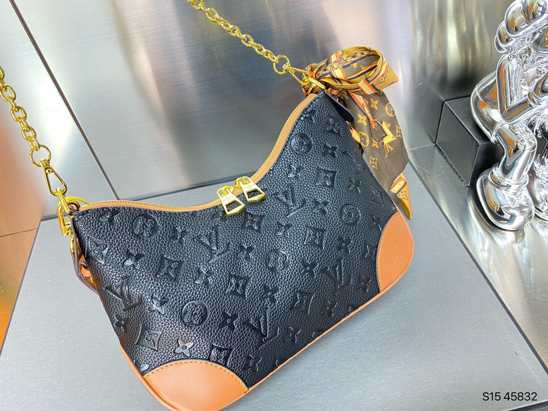 LV Louis Vuitton croissant Bag
