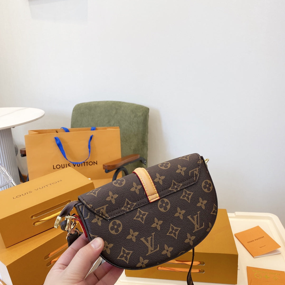 LV Louis Vuitton crossbody Bag