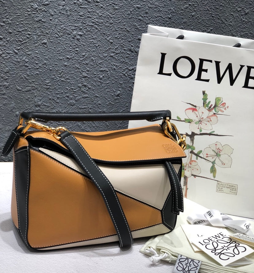 LOEWE Puzzle Edge Anagram Crossbody Bag Grey, 24*14*11cm