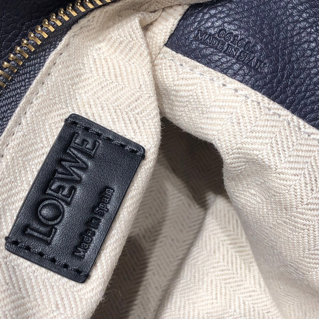 LOEWE Puzzle Edge Anagram Crossbody Bag, 24*14*11cm