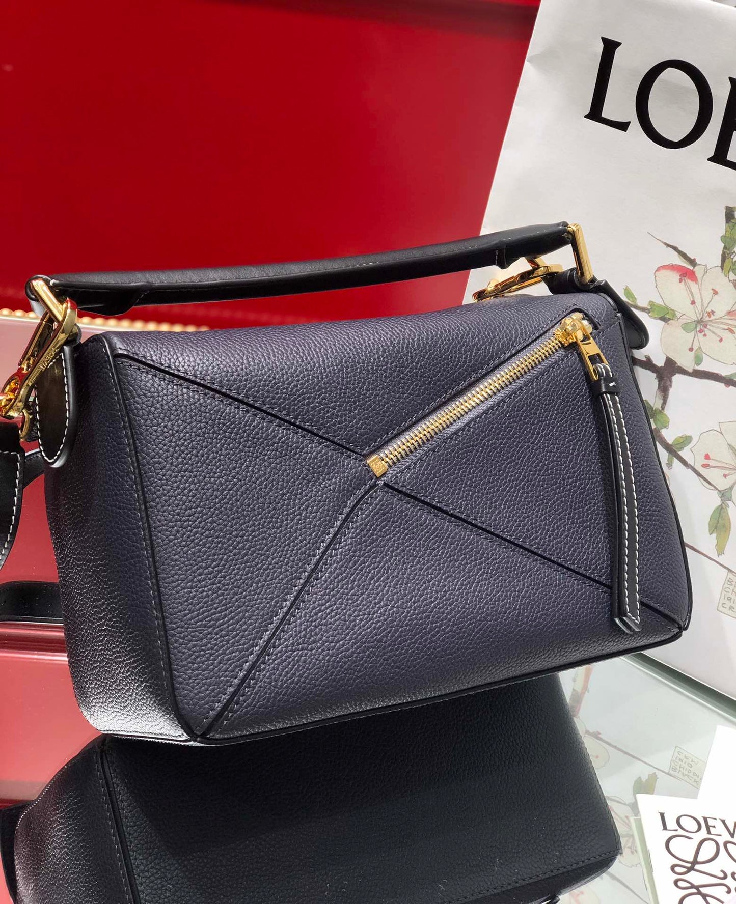 LOEWE Puzzle Edge Anagram Crossbody Bag, 24*14*11cm