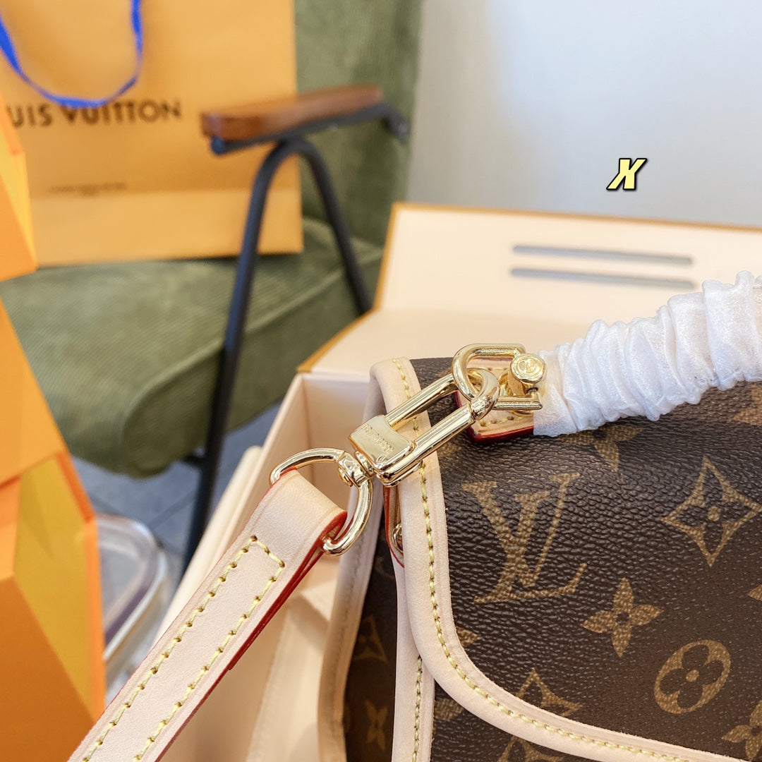 LV Louis Vuitton crossbody Bag