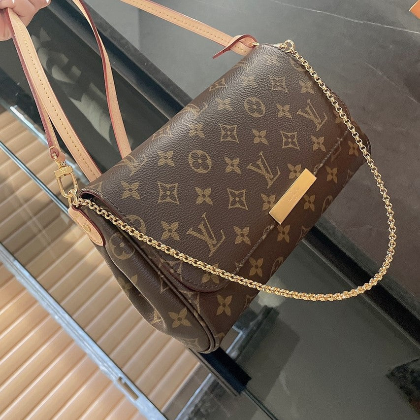 LV Louis Vuitton favorite chain Bag
