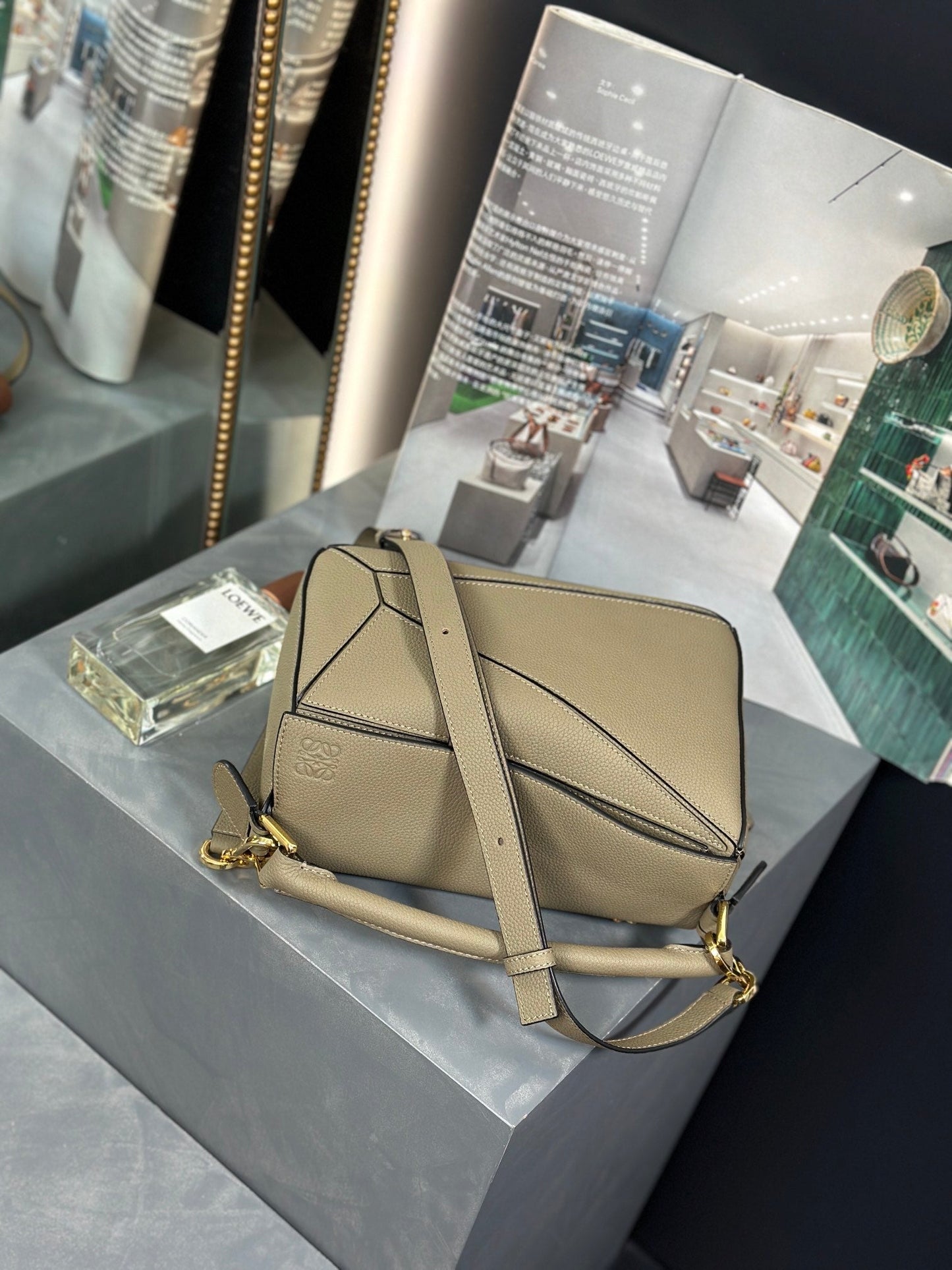 LOEWE Puzzle Edge Anagram Crossbody Bag Grey, 24*14*11cm