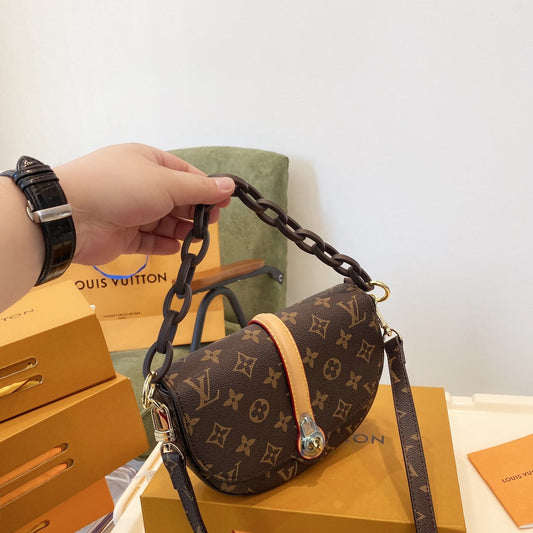 LV Louis Vuitton crossbody Bag
