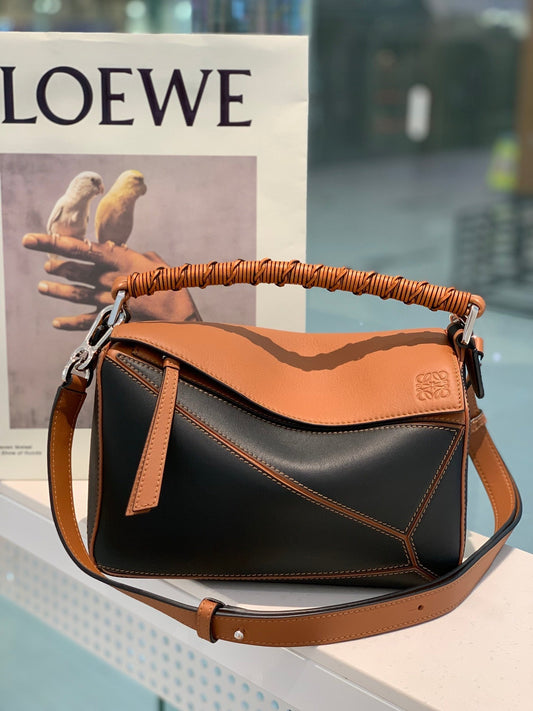 LOEWE Puzzle Anagram Crossbody Leather Bag, 24*10.5*16cm